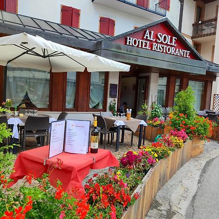 Al Sole Hotel Ristorante Dal 1870 皮耶韦迪卡多雷 外观 照片