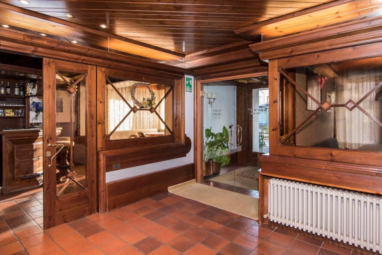 Al Sole Hotel Ristorante Dal 1870 皮耶韦迪卡多雷 外观 照片