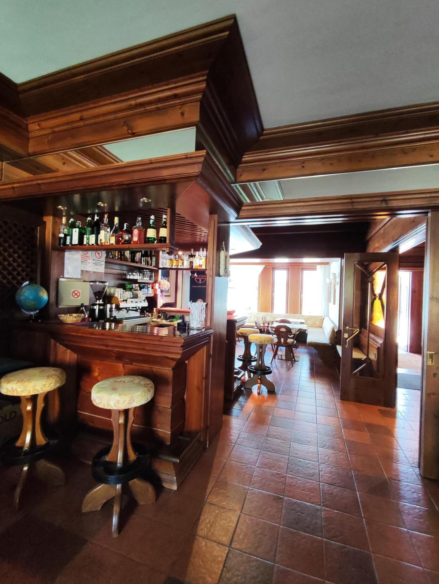 Al Sole Hotel Ristorante Dal 1870 皮耶韦迪卡多雷 外观 照片